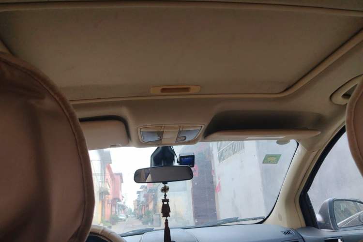 Used BAIC E Series 2012 Hatchback 1.5L Manual Leshang Version Headliner