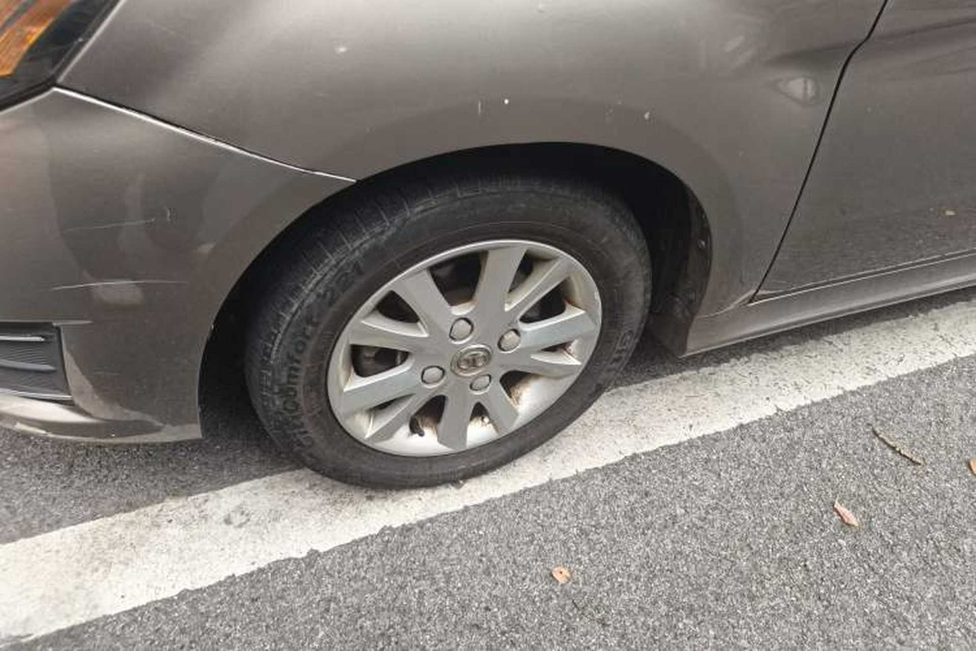 Used BAIC E Series 2012 Hatchback 1.5L Automatic Leshang Version Left Front Wheel Hub
