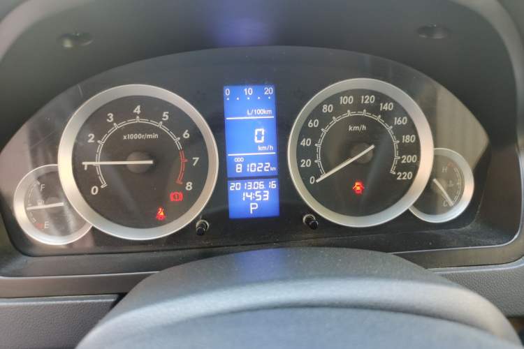 Used BAIC E Series 2012 Hatchback 1.5L Automatic Leshang Version Odometer Close Up