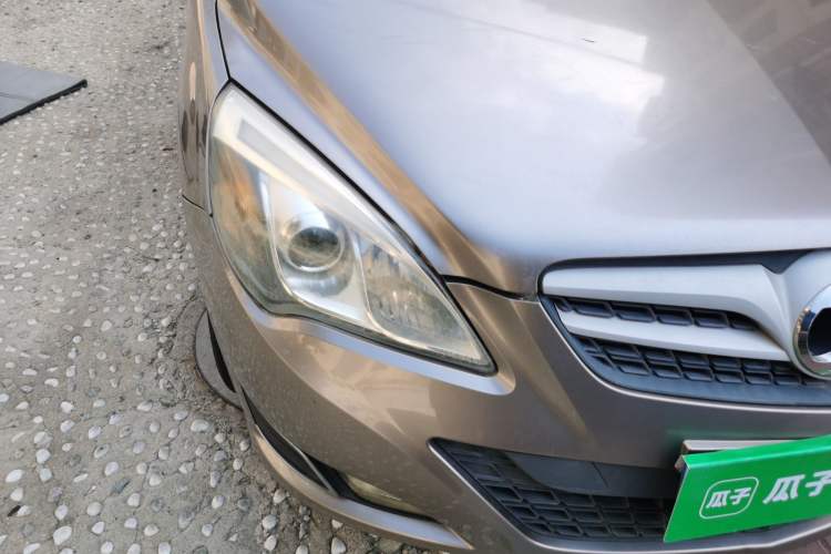 Used BAIC E Series 2012 Hatchback 1.5L Automatic Leshang Version Right Front Headlight