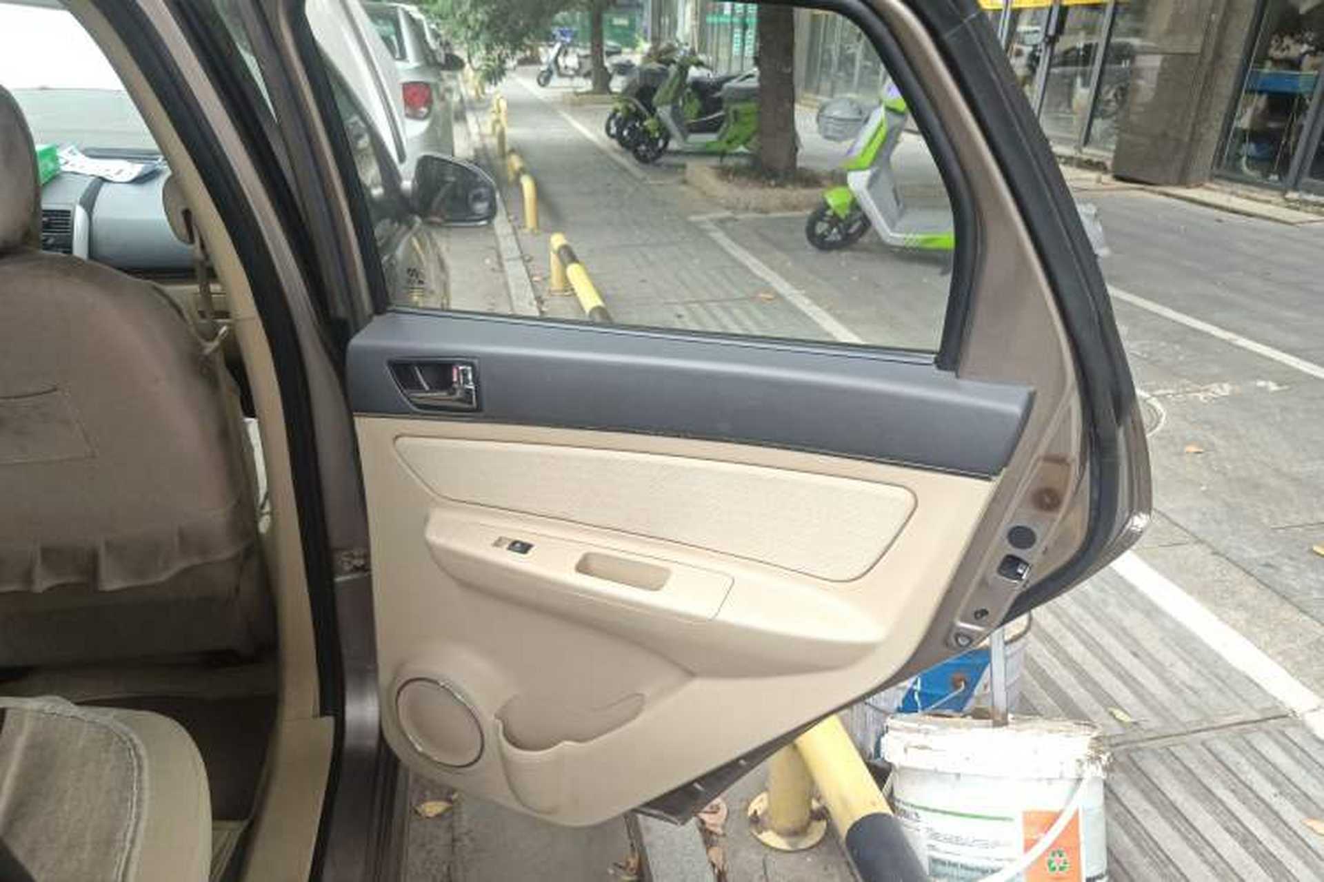 Used BAIC E Series 2012 Hatchback 1.5L Automatic Leshang Version Right Rear Door Interior