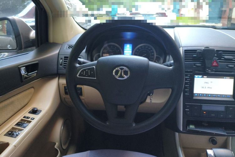 Used BAIC E Series 2012 Hatchback 1.5L Automatic Leshang Version Steering Wheel