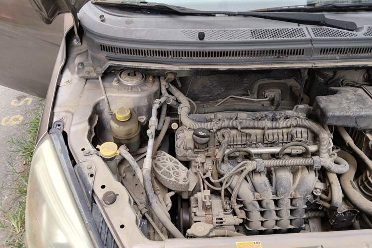 Used BAIC E Series 2013 Sedan 1.5L Automatic Leshang Edition Engine Bay Right