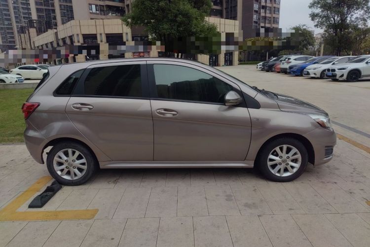 Used BAIC E Series 2013 Hatchback 1.5L Automatic Lotte Edition Exterior 2