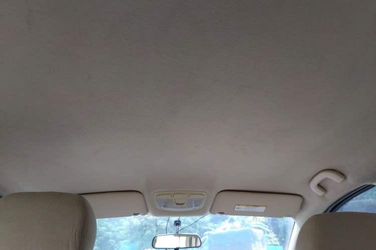 Used BAIC E Series 2013 Hatchback 1.5L Automatic Lotte Edition Interior 7