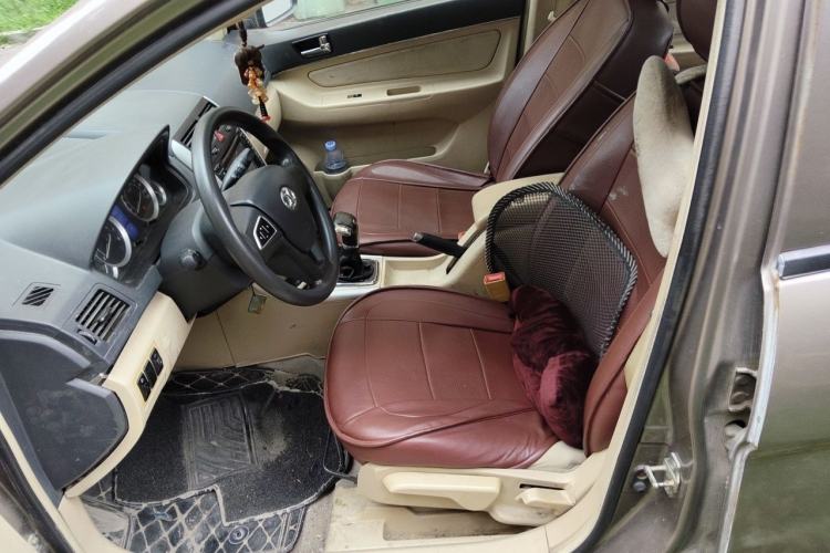 Used BAIC E Series 2013 Sedan 1.5L Automatic Leshang Edition Left Front Seat