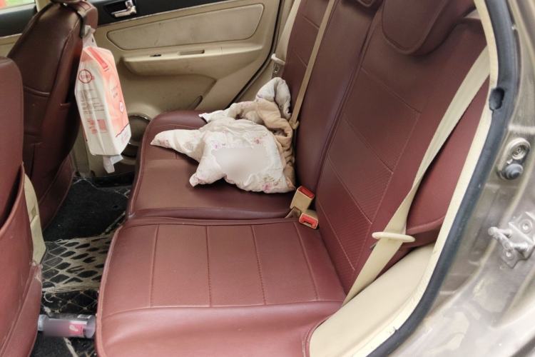 Used BAIC E Series 2013 Sedan 1.5L Automatic Leshang Edition Left Rear Seat