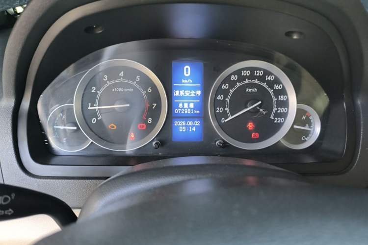 Used BAIC E Series 2013 Sedan 1.3L Manual Special Offer Edition Odometer Close Up