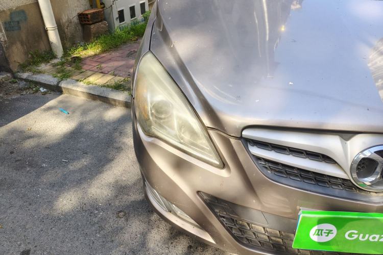 Used BAIC E Series 2013 Sedan 1.3L Manual Special Offer Edition Right Front Headlight