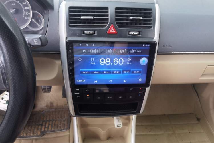 Used BAIC E Series 2013 Hatchback 1.5L Manual Lotte Edition Audio And AC Panel
