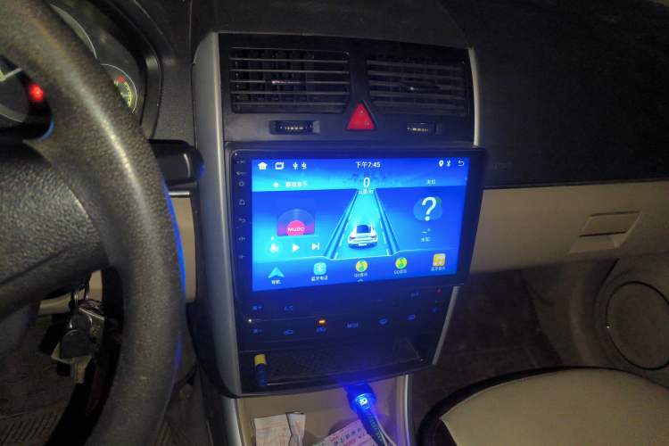 Used BAIC E Series 2013 Sedan 1.5L Manual Lotte Edition Audio And AC Panel