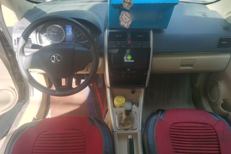 Used BAIC E Series 2013 Hatchback 1.5L Manual Lotte Edition Center Console