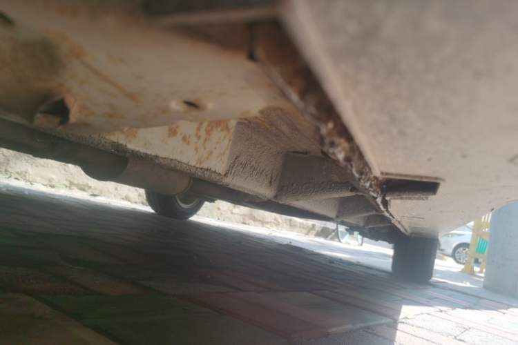 Used BAIC E Series 2013 Hatchback 1.5L Manual Lotte Edition Chassis Front Left