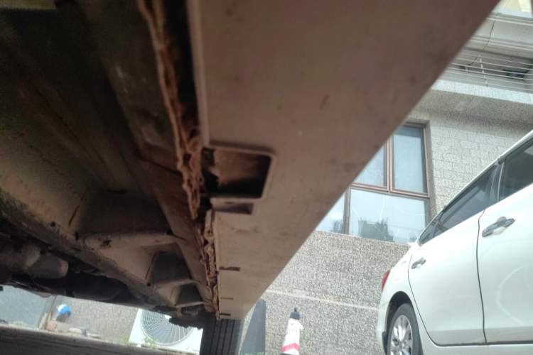 Used BAIC E Series 2013 Hatchback 1.5L Manual Lotte Edition Chassis Front Left