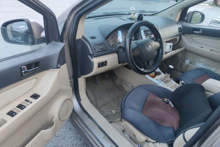 Used BAIC E Series 2013 Sedan 1.5L Manual Lotte Edition Driver Seat