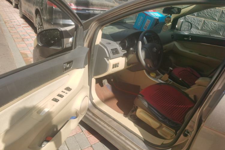 Used BAIC E Series 2013 Hatchback 1.5L Manual Lotte Edition Driver Seat