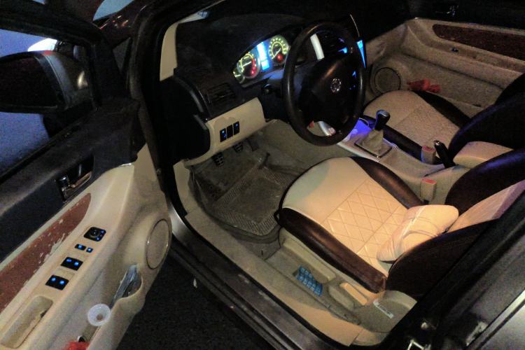 Used BAIC E Series 2013 Sedan 1.5L Manual Lotte Edition Driver Seat