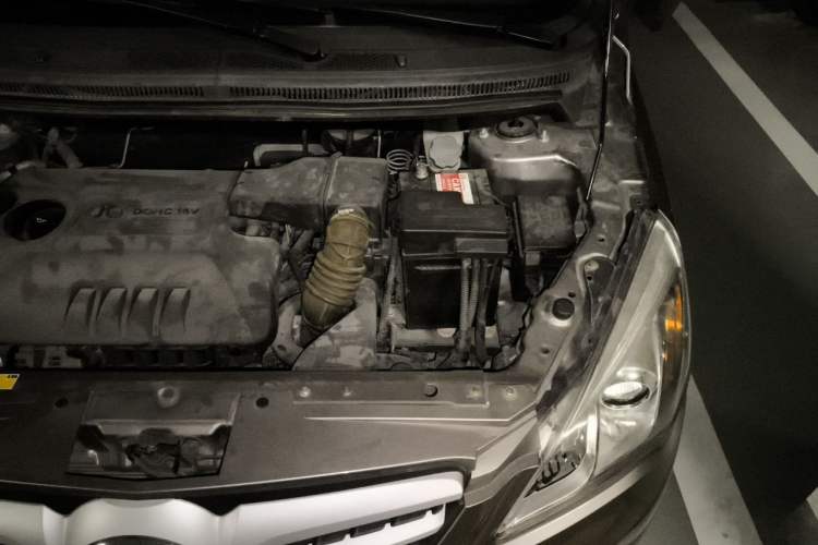 Used BAIC E Series 2013 Sedan 1.3L Manual Joy Edition Engine Bay Left