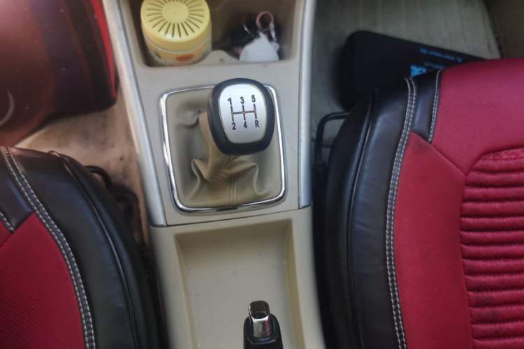 Used BAIC E Series 2013 Hatchback 1.5L Manual Lotte Edition Gear Lever