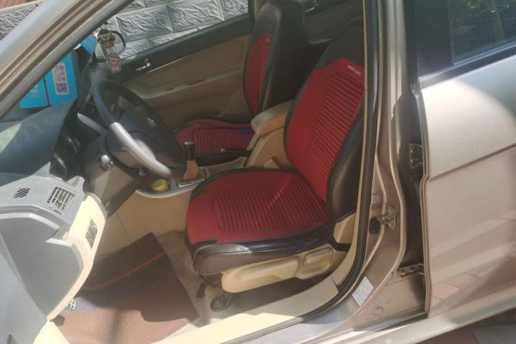 Used BAIC E Series 2013 Hatchback 1.5L Manual Lotte Edition Left Front Seat