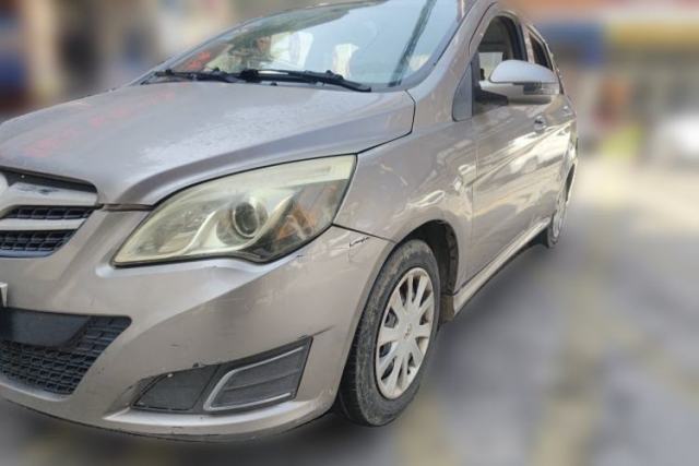 BAIC E Series 2013 Sedan 1.3L Manual Special Offer Edition usado