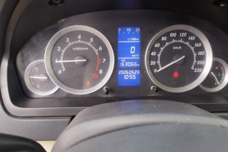 Used BAIC E Series 2013 Hatchback 1.5L Manual Lotte Edition Odometer Close Up