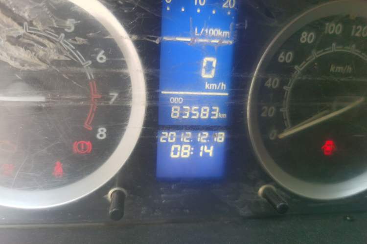 Used BAIC E Series 2013 Hatchback 1.5L Manual Lotte Edition Odometer Close Up