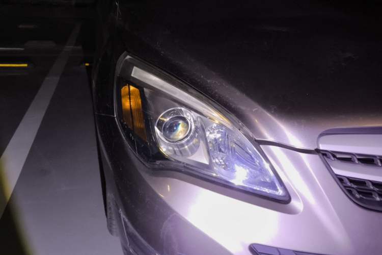 Used BAIC E Series 2013 Sedan 1.3L Manual Joy Edition Right Front Headlight