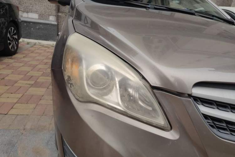 Used BAIC E Series 2013 Hatchback 1.5L Manual Lotte Edition Right Front Headlight