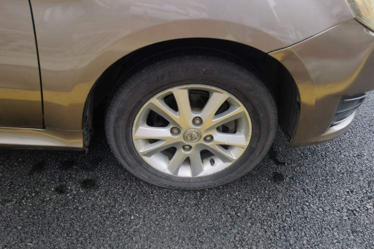 Used BAIC E Series 2013 Hatchback 1.5L Manual Lotte Edition Right Front Wheel Hub