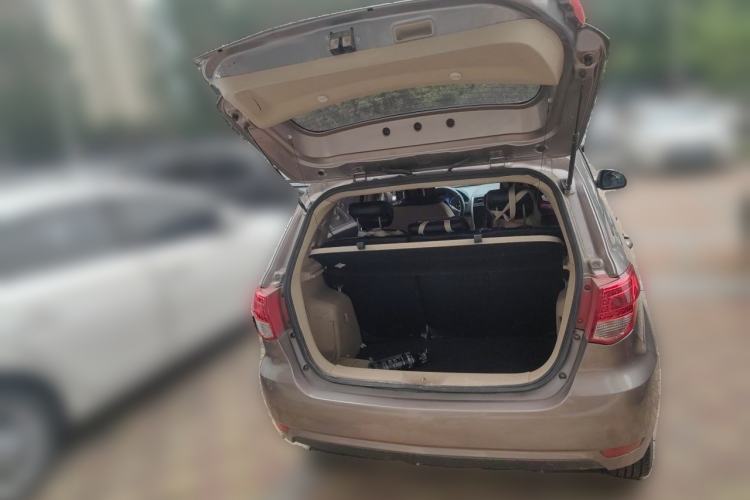 Used BAIC E Series 2013 Hatchback 1.5L Manual Lotte Edition Trunk