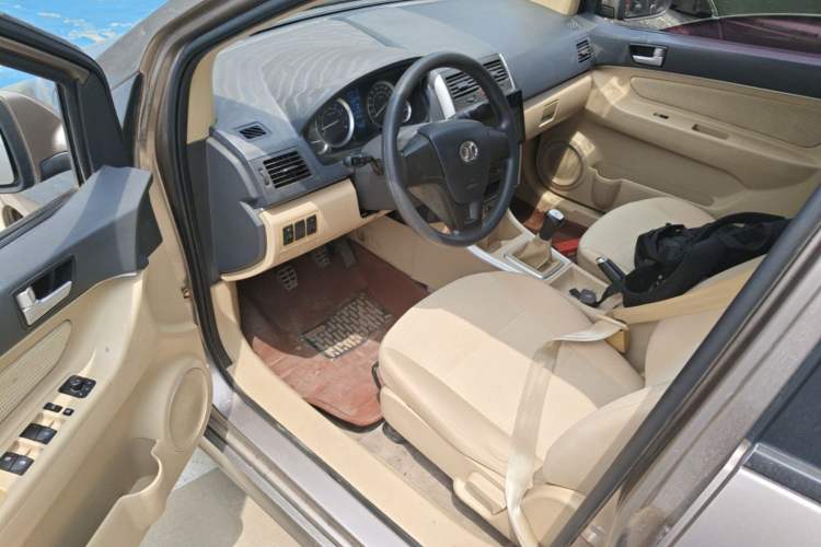 Used BAIC E Series 2013 Sedan 1.3L Manual Special Offer Edition Driver Seat