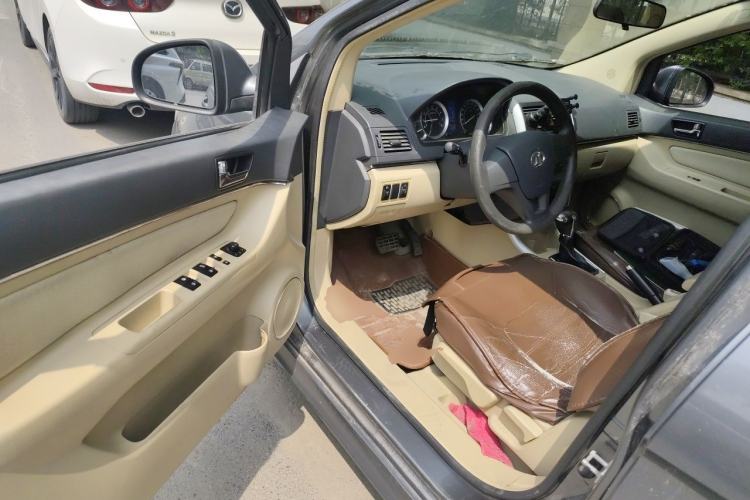 Used BAIC E Series 2013 Hatchback 1.5L Automatic Lotte Edition Driver Seat