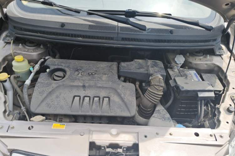 Used BAIC E Series 2013 Sedan 1.3L Manual Special Offer Edition Engine Bay