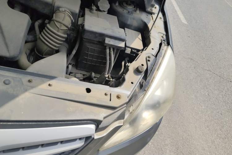 Used BAIC E Series 2013 Hatchback 1.5L Automatic Lotte Edition Engine Bay Left