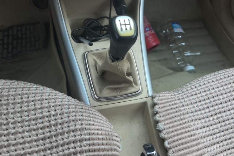Used BAIC E Series 2013 Hatchback 1.5L Manual Lotte Edition Gear Lever