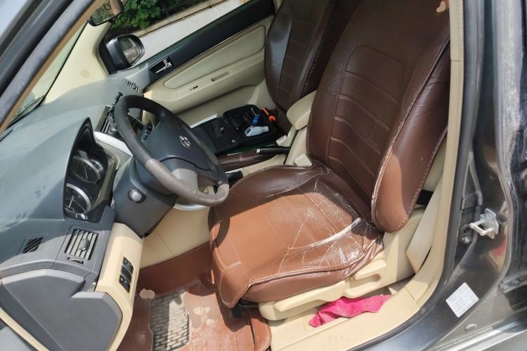 Used BAIC E Series 2013 Hatchback 1.5L Automatic Lotte Edition Left Front Seat