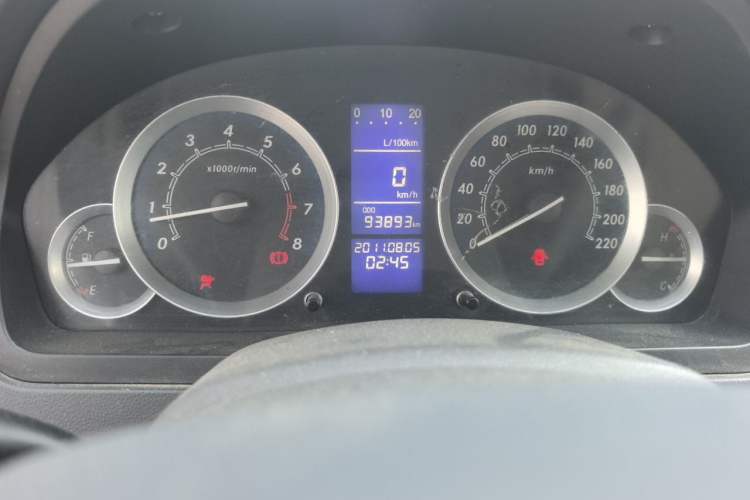 Used BAIC E Series 2013 Hatchback 1.5L Manual Lotte Edition Odometer Close Up