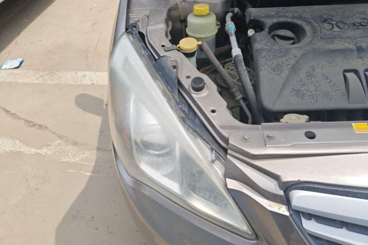 Used BAIC E Series 2013 Sedan 1.3L Manual Special Offer Edition Right Front Headlight