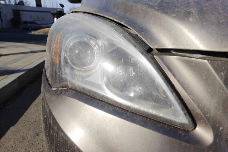 Used BAIC E Series 2013 Sedan 1.5L Manual Leshang Version Right Front Headlight