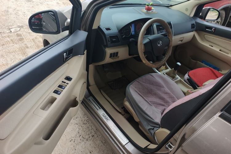 Used BAIC E Series 2013 Sedan 1.5L Manual Lotte Edition Driver Seat