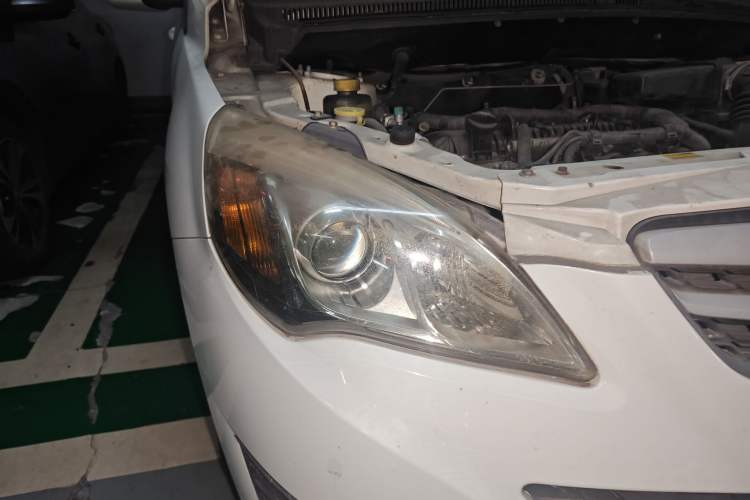 Used BAIC E Series 2013 Hatchback 1.5L Automatic Lotte Edition Right Front Headlight
