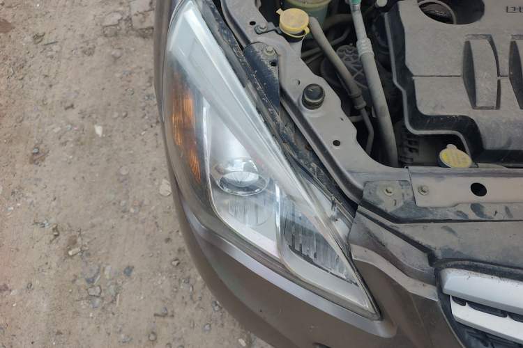 Used BAIC E Series 2013 Sedan 1.5L Manual Lotte Edition Right Front Headlight