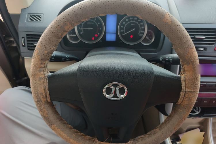 Used BAIC E Series 2013 Sedan 1.5L Manual Lotte Edition Steering Wheel