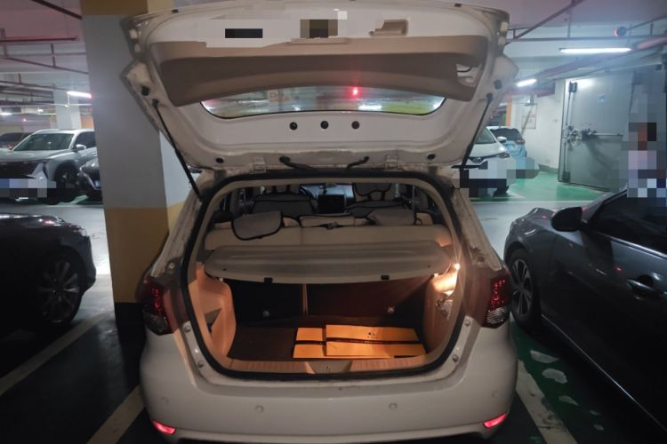 Used BAIC E Series 2013 Hatchback 1.5L Automatic Lotte Edition Trunk