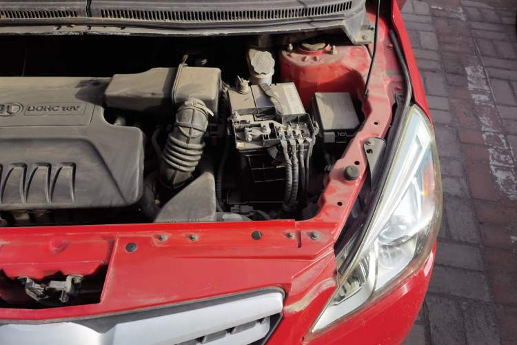 Used BAIC E Series 2013 Sedan 1.5L Automatic Lotte Edition Engine Bay Left