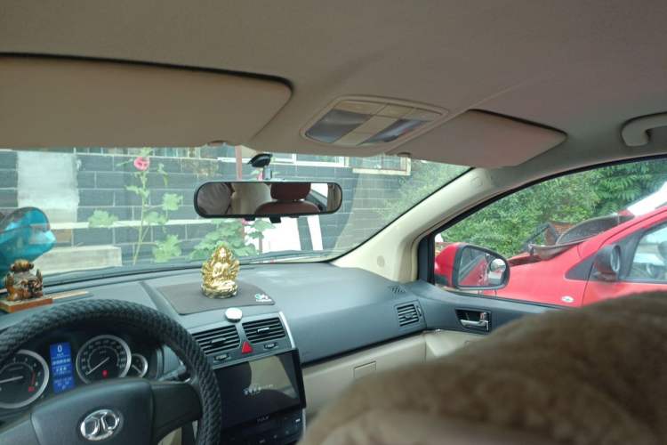 Used BAIC E Series 2013 Sedan 1.5L Automatic Lotte Edition Headliner