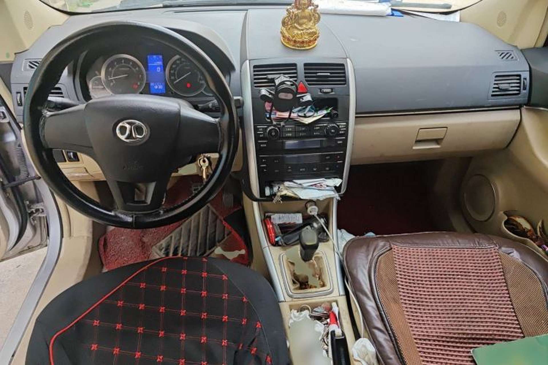Used BAIC E Series 2013 Sedan 1.3L Manual Special Offer Edition Center Console
