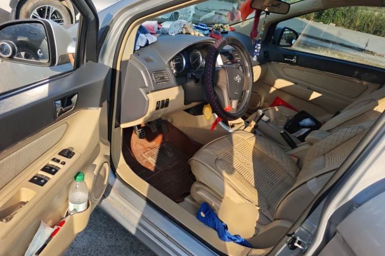 Used BAIC E Series 2013 Sedan 1.3L Manual Special Offer Edition Driver Seat