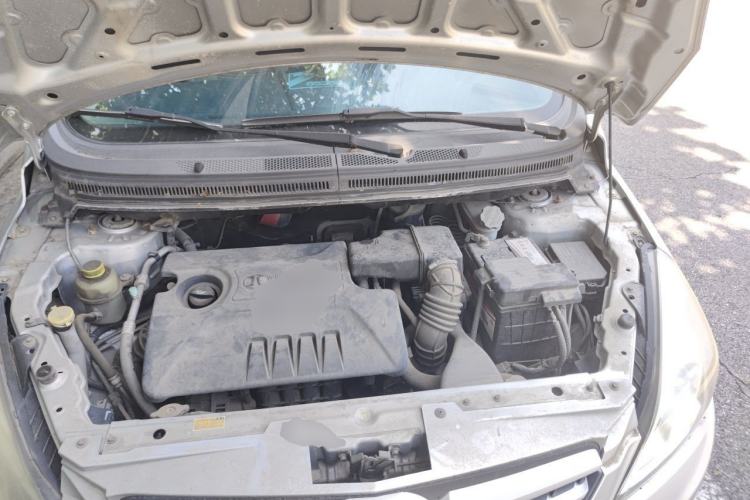 Used BAIC E Series 2013 Sedan 1.3L Manual Lotte Edition Engine Bay